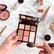 Charlotte Tilbury beauty glow 面部彩妆综合盘 8g
