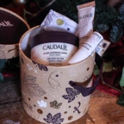 Caudalie欧缇丽超值身体护理套装（身体霜225ml+护甲手霜30ml+ 润唇膏4.5g）