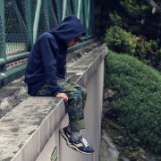 淘宝网：vintage 日本重磅男套头宽松连帽加绒卫衣 多色