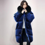 雅鹿 女貉子大毛领 丝绒面料 羽绒服 蓬松度640+