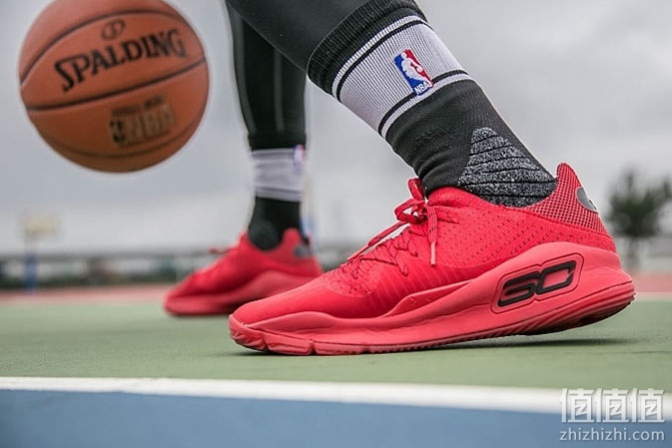 慈善配色，Under Armour 安德玛 Curry 4 Low 低帮篮球鞋开箱