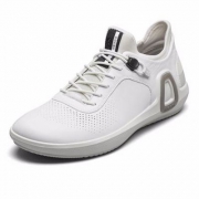 6PM：ECCO 爱步 盈速3 男士真皮时尚运动鞋 新低$80.99 国内￥2199