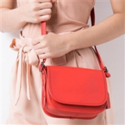 Coach 蔻驰Glovetanned Leather Saddle Bag 18女士真皮小号马鞍包