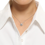 SWAROVSKI施华洛世奇镀白金色透明水晶般质地项链1081938  338元（638-300）