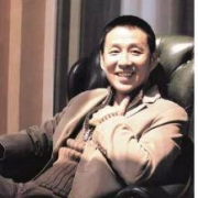 陈道明春节酒局飙脏话：一帮大男人，别为难一个小姑娘！