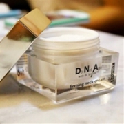 Dr. Brandt 柏瑞特医生 DNA冻龄三次方胜肽紧致颈霜 50g