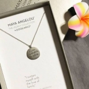 亚马逊海外购：Dogeared 朵吉兒 Maya Angelou 2.0 银质感恩项链 Prime会员凑单免费直邮含税
