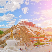 西藏放大招：冬游景点全免费 交通住宿打五折