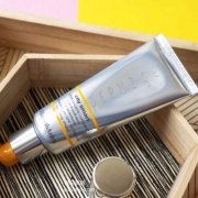 Elizabeth Arden 伊丽莎白·雅顿 全线买3免1+额外9折，橘灿系列 人气爆款 城市污染抗氧化防晒霜SPF50 40ml £33