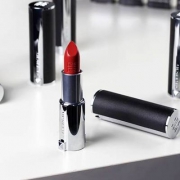 18年春季限定，Givenchy 纪梵希 天鹅绒哑光小羊皮唇膏 5色 £23.8（额外85折）国内￥355