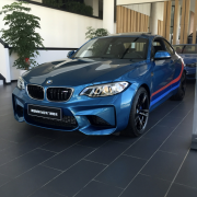 宝马（BMW） 宝马 M2 长滩蓝  现车优惠15.21万元