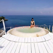 当地玩乐： 网红打卡胜地 面向印度洋断崖上的泪珠浴缸SPA    310元/人