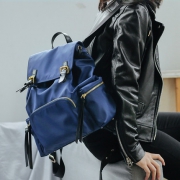 网易严选          英伦温莎轻雅双肩包 34*26*15cm 13L