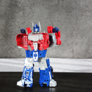 Hasbro 孩之宝 变形金刚 经典航行家级 擎天柱 B1172   140.9元包邮（满减+用券）