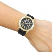 Juicy Couture 橘滋 1901069 女士玫瑰金水晶腕表 $45
