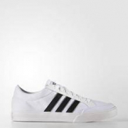 7日0点：adidas 男子场下篮球鞋 VS SET