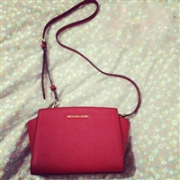 MICHAEL MICHAEL KORS Selma 女士小号真皮邮差包