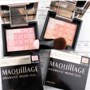 彩妆必备款：资生堂MAQuillAGE心机 5色立体腮红8g 两色