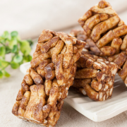 买一送一！  沙琪玛652g 组合礼包  27.89元
