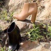 Sam Edelman 女士Cambell真皮粗跟短靴 2.4折$38