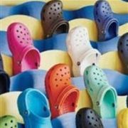 限时一天！日亚现有CROCS 卡骆驰男女儿童鞋履镇店之宝特价进行中