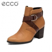国内￥2079，ECCO 爱步 型塑55系列 女士交叉绑带粗跟短靴 4折$76