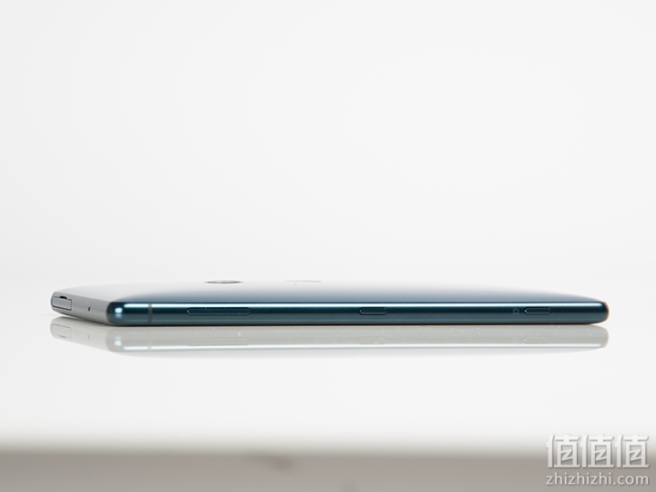 Sony 索尼 Xperia XZ2 手机测评，和S9+ 拍照对比
