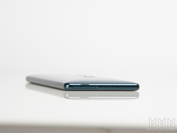Sony 索尼 Xperia XZ2 手机测评，和S9+ 拍照对比