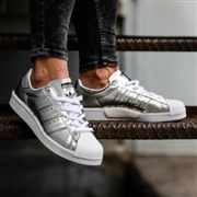 Adidas Superstar Boost 女士贝壳头 银色