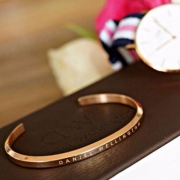 Daniel Wellington 丹尼尔·惠灵顿 简约情侣手镯 金色 大/小号