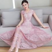 修身显瘦：ELSEY/埃尔西 春季中长款蕾丝连衣裙