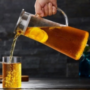 绿昌明 玻璃耐高温防爆凉水壶1500ml 赠壶刷