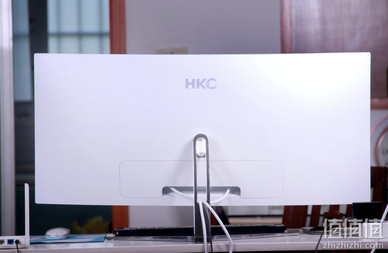HKC 惠科 C340 34英寸曲面显示器，更清晰更细腻，吃鸡先人一步