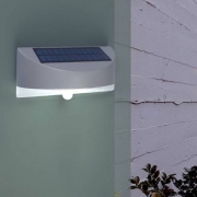 UME P9015 室外防水太阳能感应壁灯