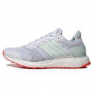阿迪达斯 Ultra boost能量跑鞋（女子） AQ4433