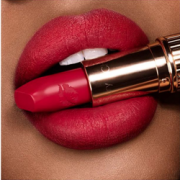 明星同色！Charlotte Tilbury Hot Lips明星系列口红