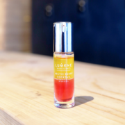 Prime会员！LUMENE 优姿婷 VALO系列 维C盈采修护精华 鸡尾酒精华 30ml 到手约158.41元