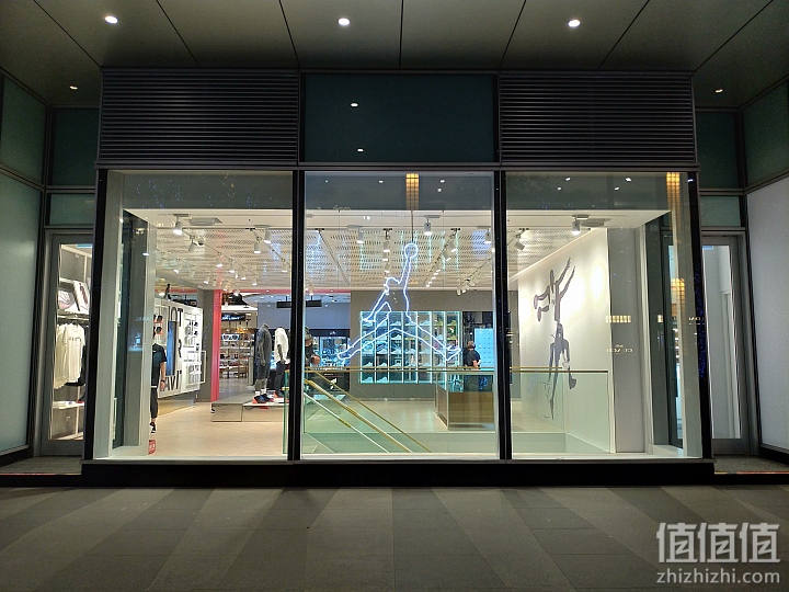 ASUS 华硕 ZenFone 5 上手测评 搭载AI、拍照也有新亮点 开箱