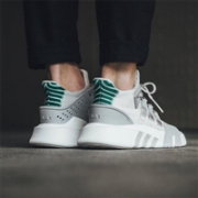 Eastbay 现有Timberland, adidas，Nike，Air Jordan，Puma等促销