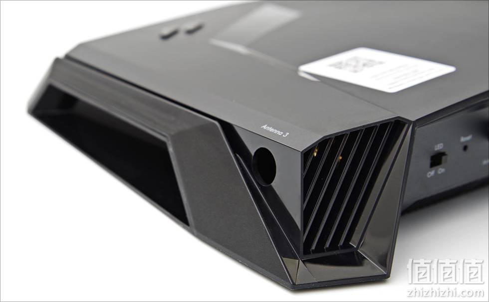 NETGEAR 美国网件 XR500 竞技路由器开箱 NETGEAR 美国网件 XR500 竞技路由器开箱