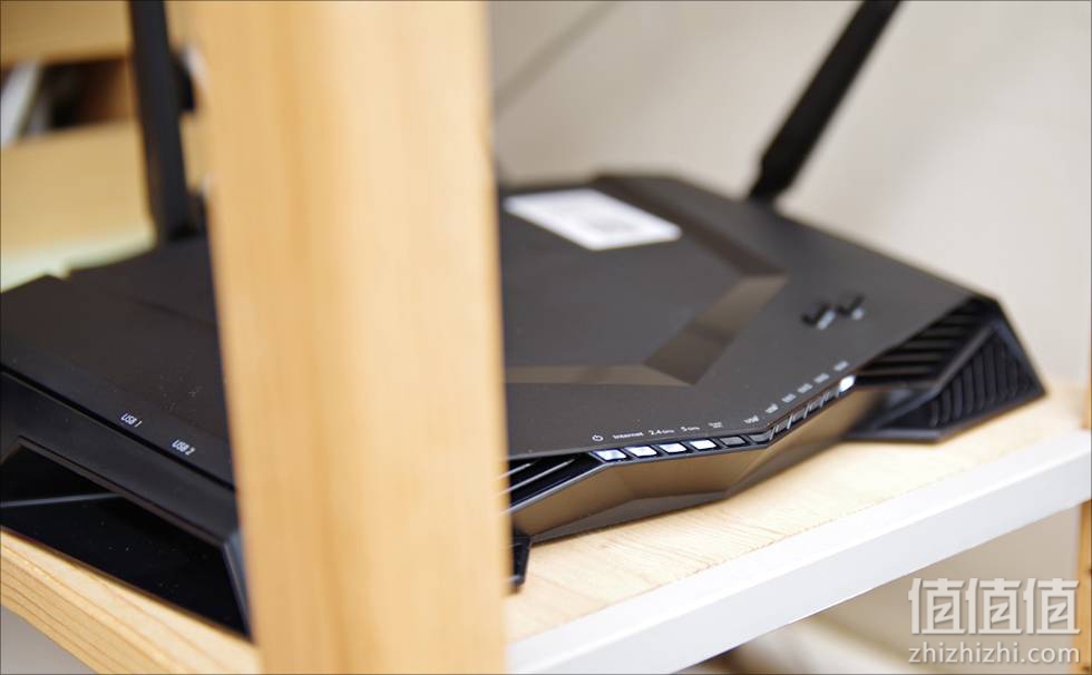 NETGEAR 美国网件 XR500 竞技路由器开箱 NETGEAR 美国网件 XR500 竞技路由器开箱