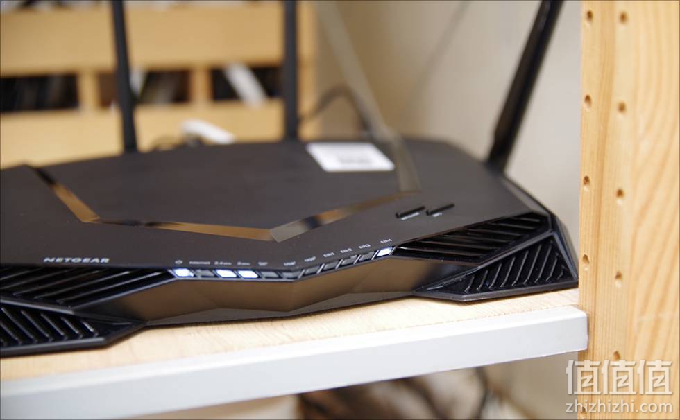 NETGEAR 美国网件 XR500 竞技路由器开箱 NETGEAR 美国网件 XR500 竞技路由器开箱