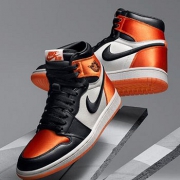 新品发售： NIKE耐克 AIR JORDAN 1 RE HI OG SL女款篮球鞋