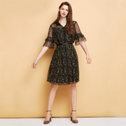 Vero Moda 印花层叠喇叭袖衬衫领连衣裙