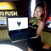 最新款：戴尔外星人  Alienware 15  游戏笔记本