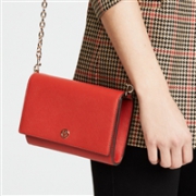 Tory Burch Robinson 橙红色链饰钱包