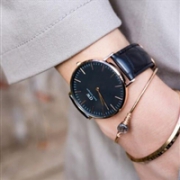 Daniel Wellington 丹尼尔·惠灵顿 Classic Black全黑时尚腕表 DW00100139/DW00100141