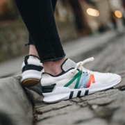 独特配色：adidas 阿迪达斯 EQT Cushion ADV 女款跑鞋