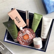 Lookfantastic 六月美妆礼盒