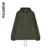 直降一百三：PullAndBear 男子连帽夹克